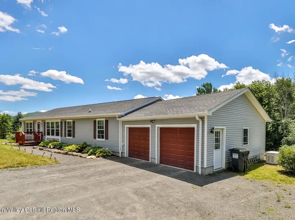 135 Peck Road, Jewett, NY 12444