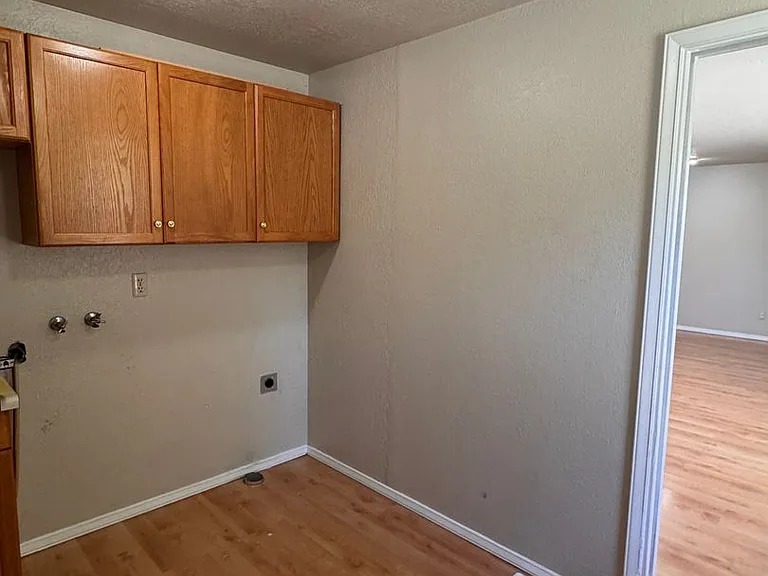 5303 N Sky Vista Ave — Photo 9
