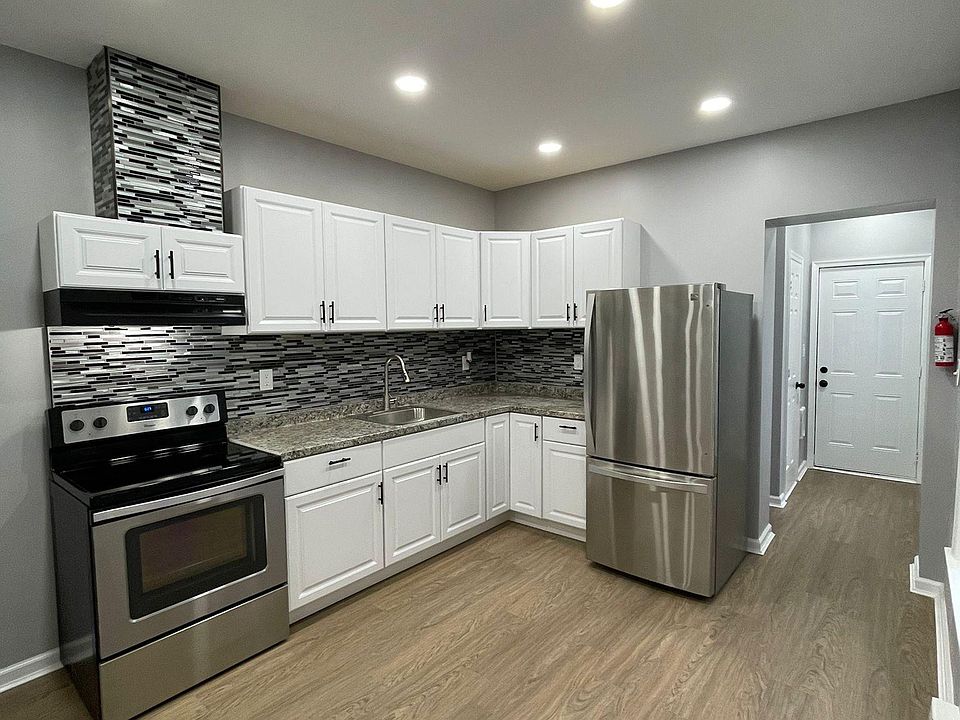 1st image of 306 N 12th St #1