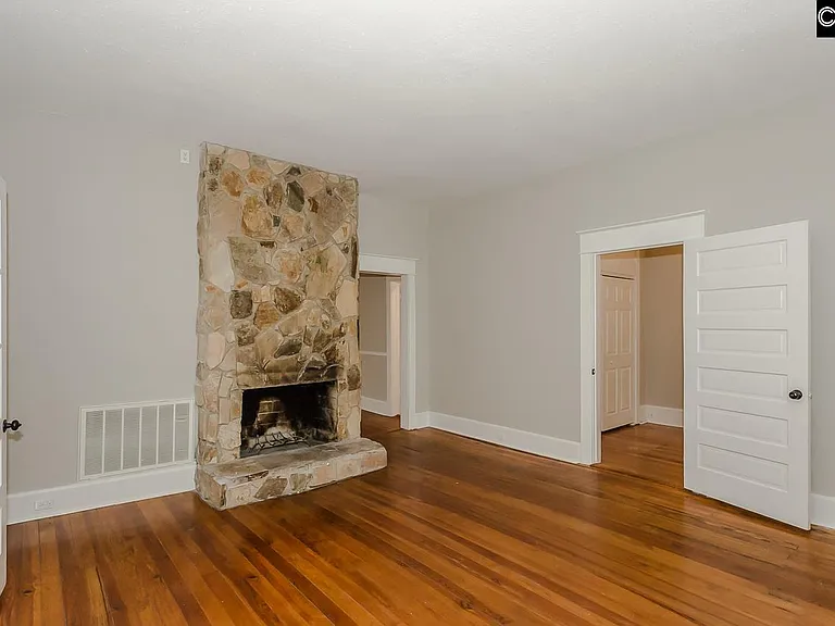 1205 Maple St — Photo 5