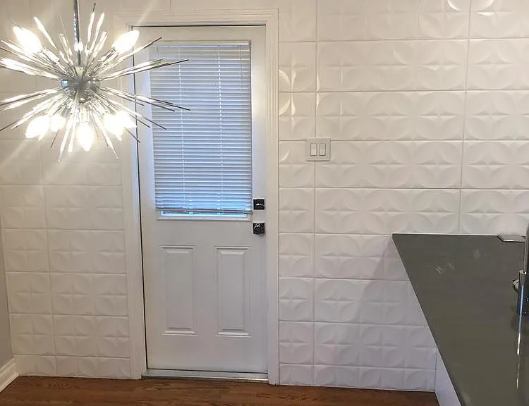 1284 S Harrison St — Photo 5