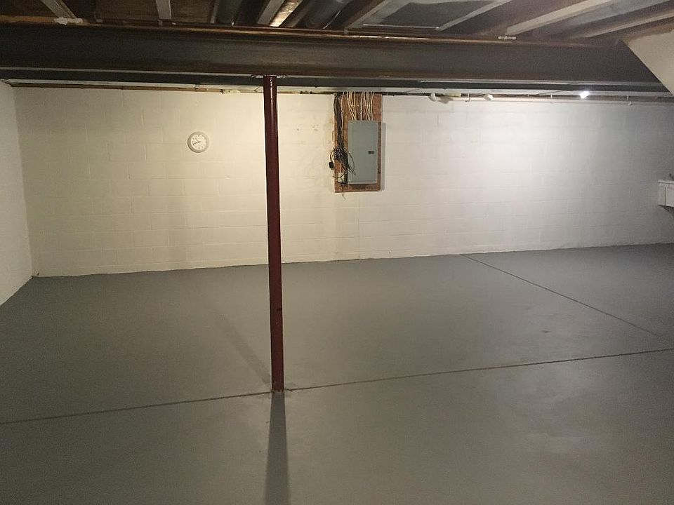 2nd image of 1437 Shaw Rd
