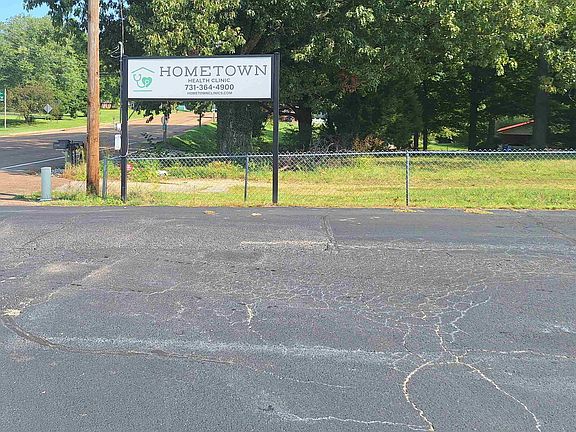 2nd image of 803 Morrow St