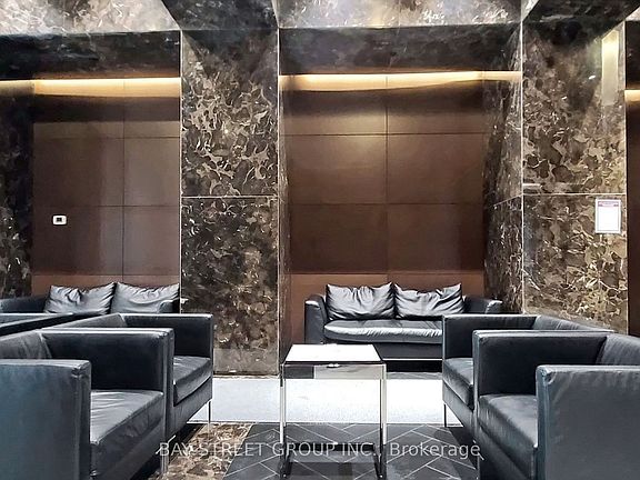 3rd image of 70 Temperance St #5308
