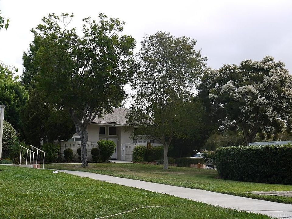 2nd image of 110 Via Estrada Unit B