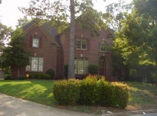 6400 Knightsbridge Rd, Hixson, TN 37343