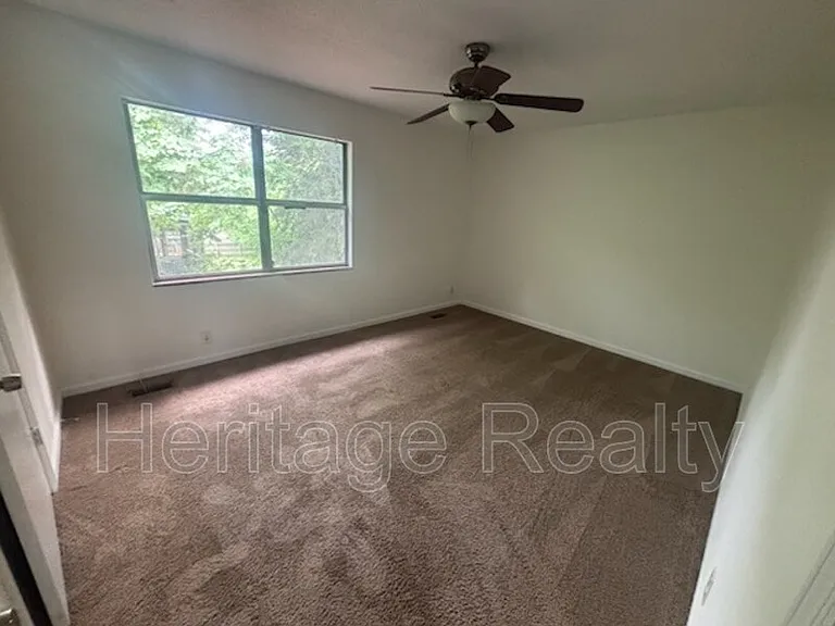 1207 Crest Brook Dr — Photo 7