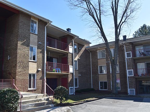 2nd image of 4707 Tecumseh St APT 101