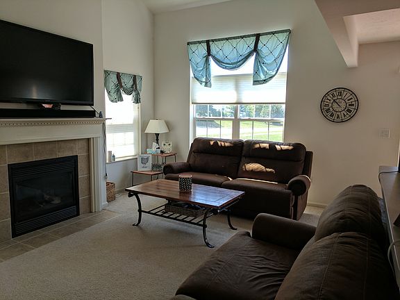 4th image of 8494 Mandell Dr
