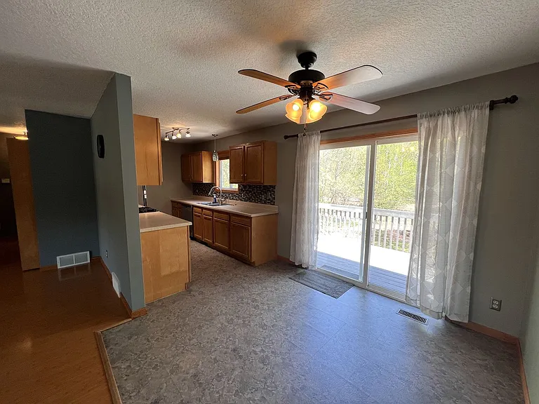 10279 Woodwind Dr — Photo 6