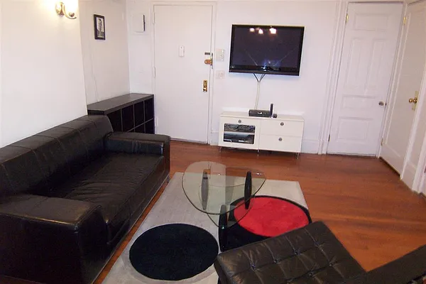 Rented by Susan Finkel, LREB | media 23