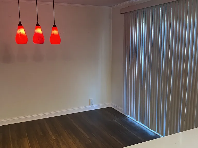 2878 Mossy Brink Ct — Photo 5