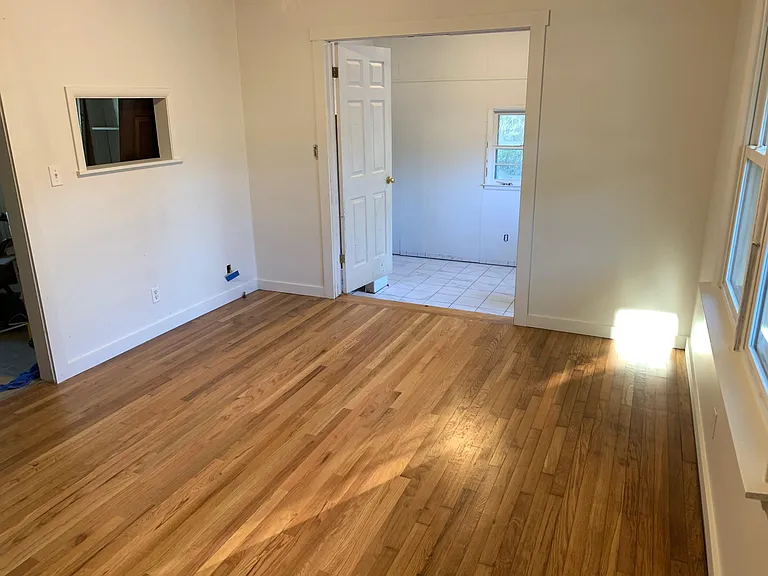 5103 Jarrett Rd — Photo 4
