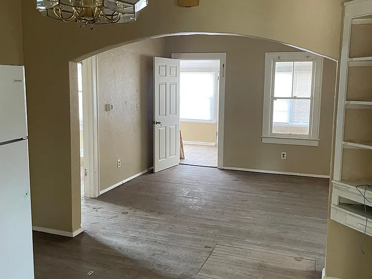 5114 Hollycrest Dr — Photo 7
