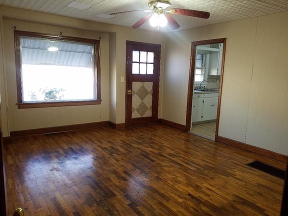 3rd image of 1019 N 11th St
