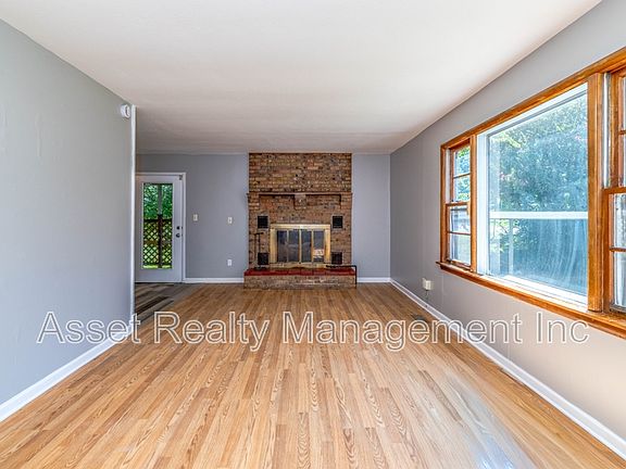 5th image of 2139 W Gilbert Ln
