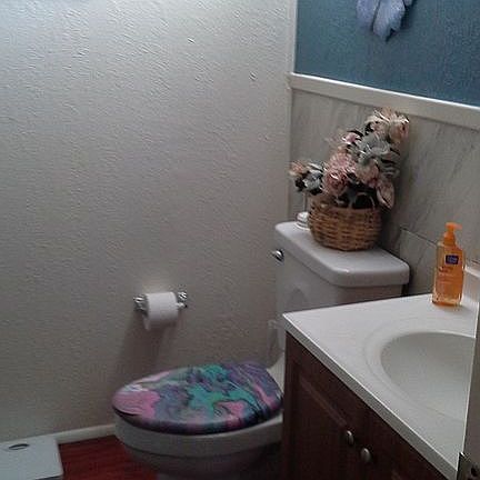 Mstr bth with walk in shower
