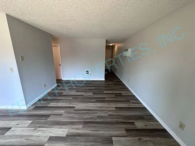 7703 NE Fremont St — Photo 3