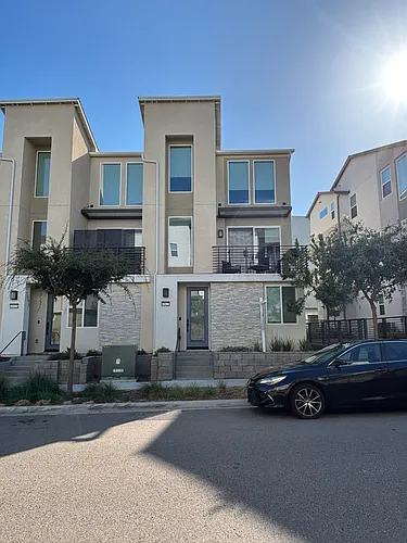 10423 Adamson Way Photo 1