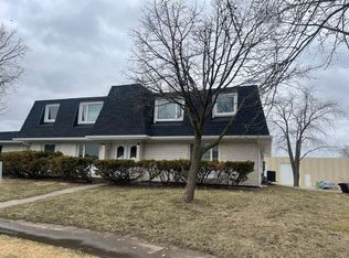 210 W 34th Ct APT 4, Griffith, IN 46319