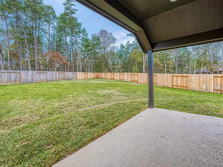 213 McCrea Ct — Photo 44