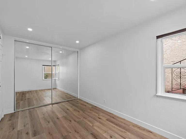 1304 Corona St — Photo 12