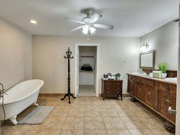 8402 Matthews Ln #1 — Photo 59