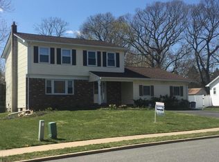 19 Hobbs Rd, Hamilton, NJ 08619