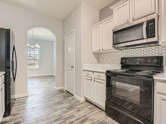 3rd image of 6009 Amber Cliff Ln