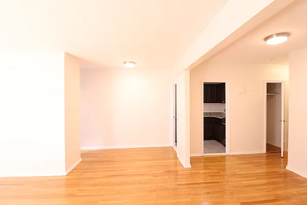 Rented by A&E Real Estate Management | media 10