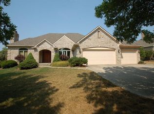 1478 Eagle Trace Dr, Greenwood, IN