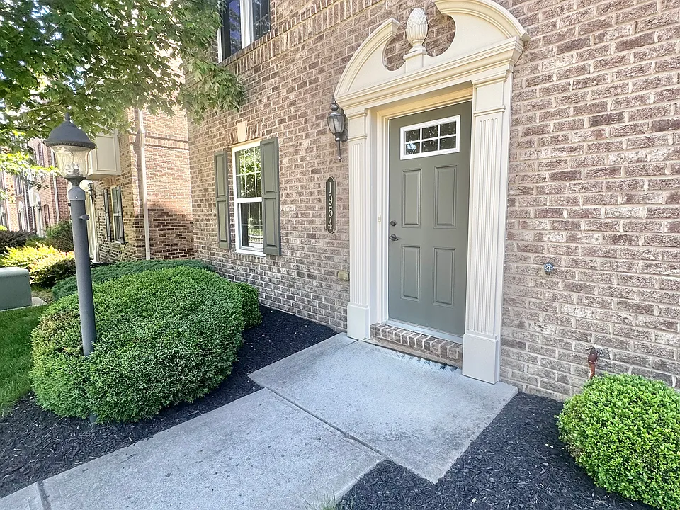 1954 Georgetown Dr