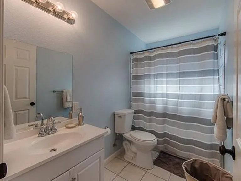 2422 Pinehurst Ct — Photo 7