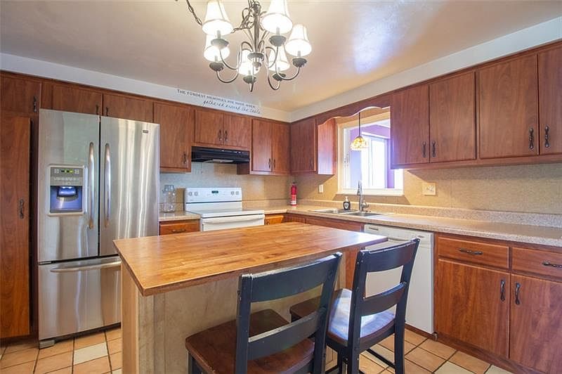 322 Highland Dr Elizabeth PA Zillow