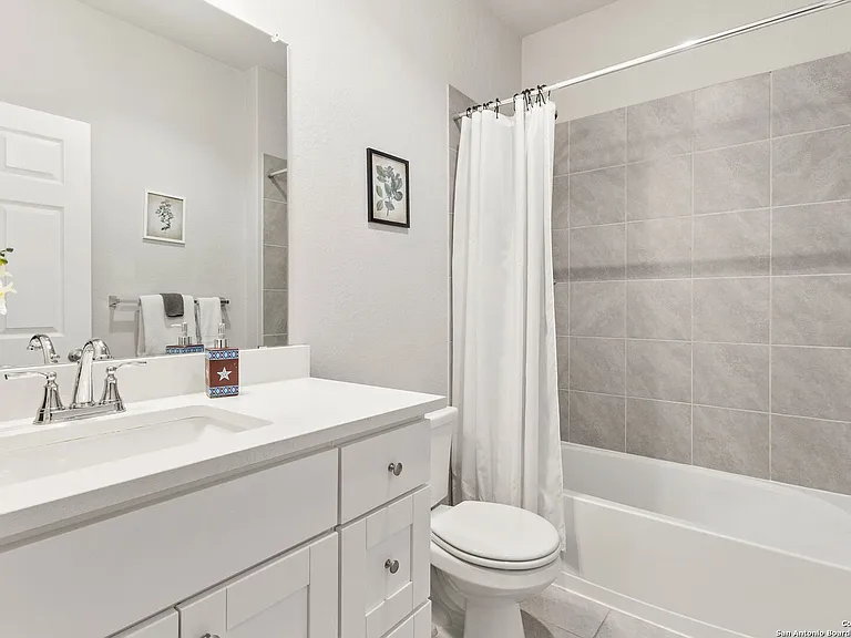 5603 Chestnut Xing — Photo 14