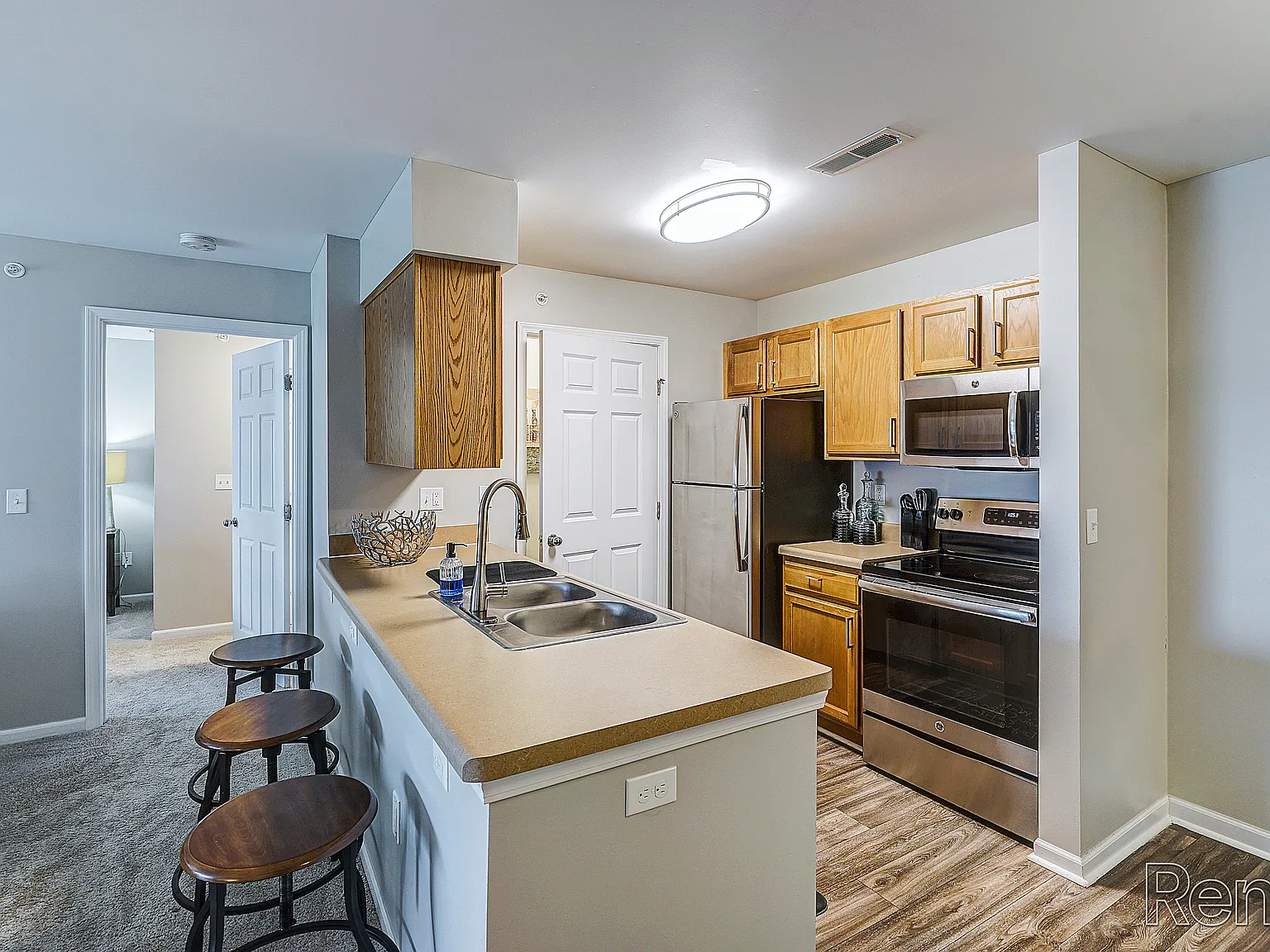 Abbey Ridge Apartment Homes — Photo 3