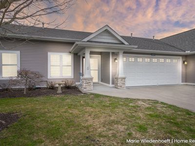 1276 Prestwick Dr, Holland, MI, 49423