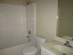 5th image of 2810 Wellington Way SE