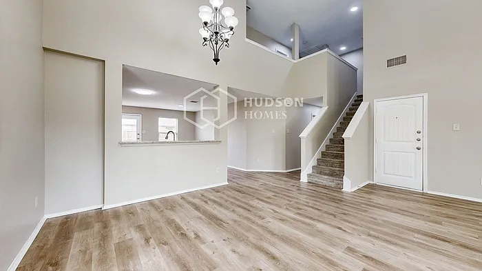 218 Thoroughbred St — Photo 10