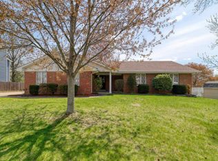 204 Timberidge Dr, Saint Peters, MO 63376