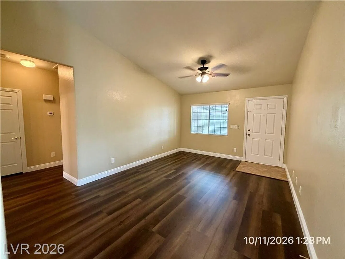 Charming 2-Bedroom Townhome with Covered Porch & Attached Garage — Photo 2