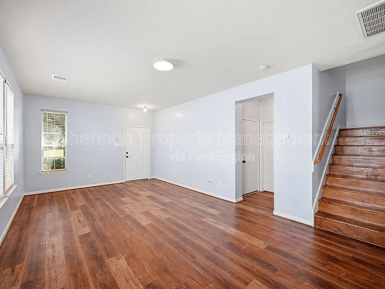 8010 Singing Sonnet Ln — Photo 13