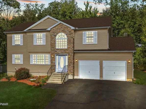 5310 White Blossom Ln, East Stroudsburg, PA 18301