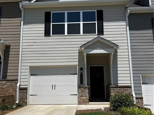 3638 Acorn Dr, Oakwood, GA 30566