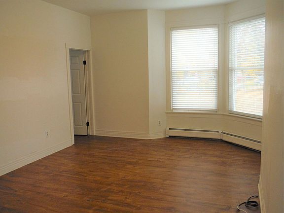 3rd image of 7 Sherman Ave #4