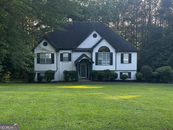 5022 Cliff Top Dr, Loganville, GA 30052