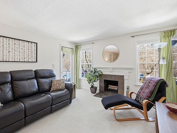 3rd image of 30 Walden Dr APT 7