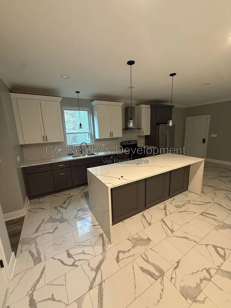 3 bed, 2.5 bath, 2000 sqft, $2,995 — Photo 4