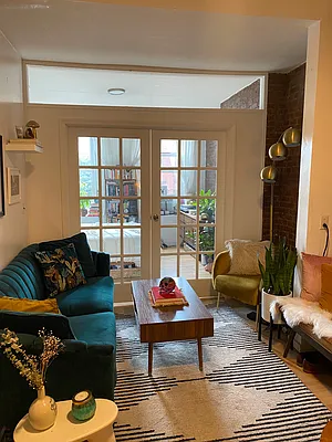 Rented by Mirador Real Estate | media 15