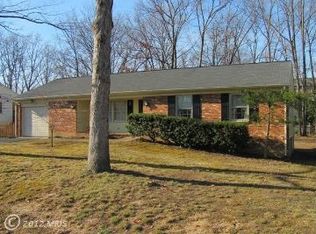 309 Azalia Dr, Fredericksburg, VA 22408